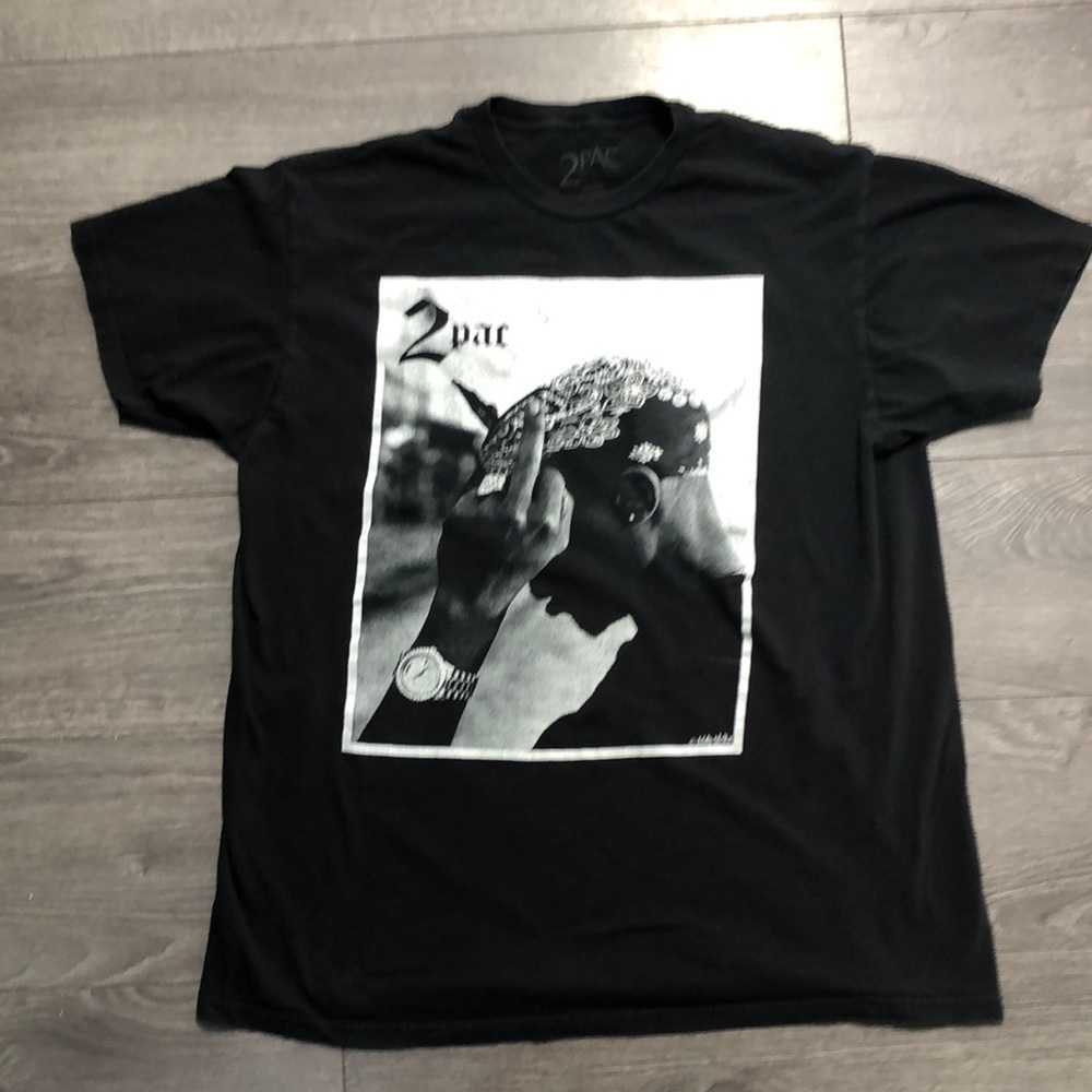 Tupac 2 pac T shirt 100 % cotton size X-Large